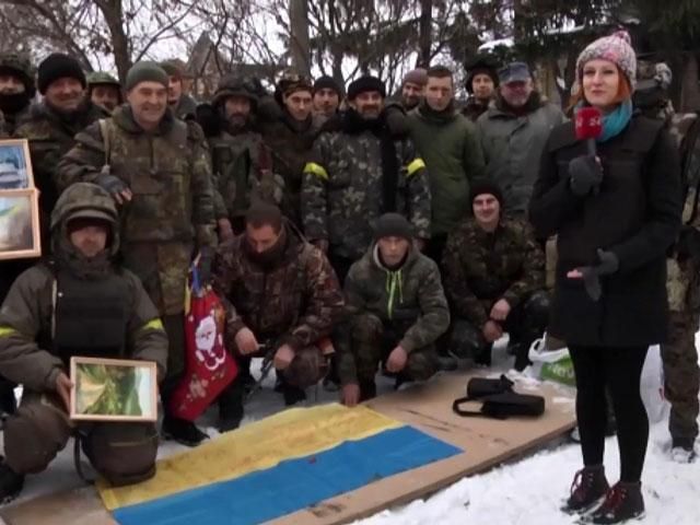 Благодійний фонд "24" передав "кіборгам" 10 приладів нічного бачення Благодійний фонд "24" передав "кіборгам" 10 приладів нічного бачення