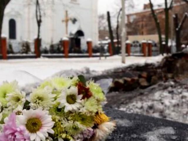 Найактуальніші фото 9 грудня: невідомі підірвали пам'ятник УПА, у Раді заблокували трибуну