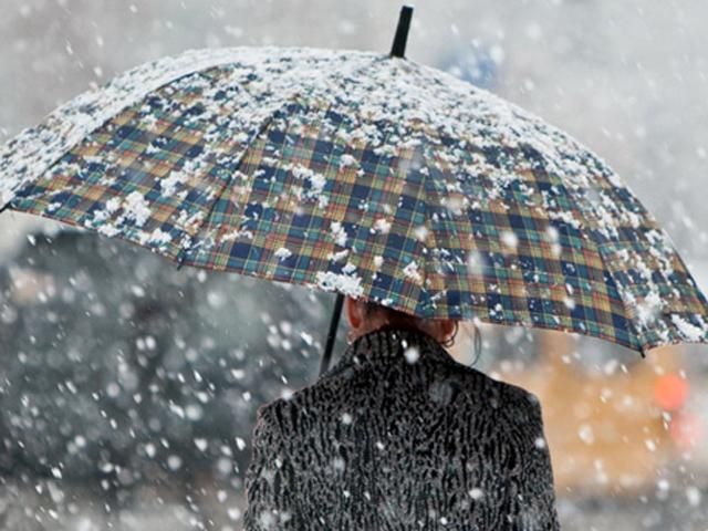 Сьогодні в Україні — дощ і мокрий сніг Сьогодні в Україні — дощ і мокрий сніг