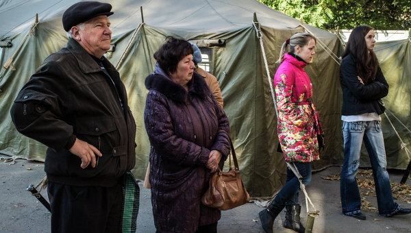 Потік переселенців з окупованих територій стрімко зріс, — РНБО