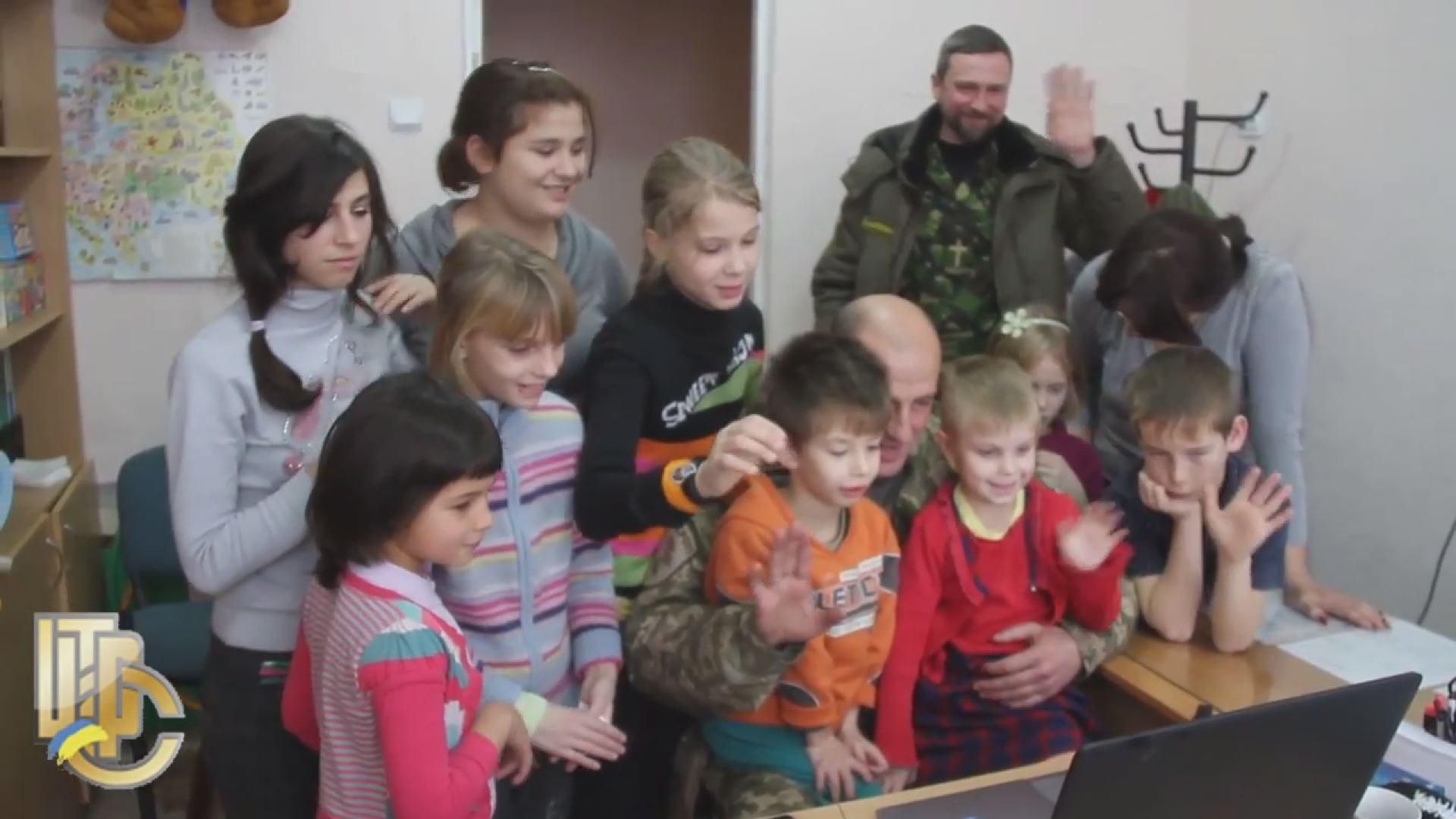 Офіцери АТО відвідали Центр реабілітації дітей у Слов'янську