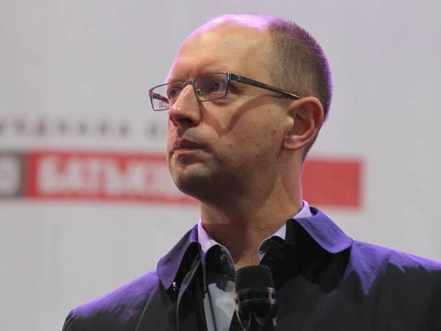 У нас золотовалютных резервов меньше 10 млрд, — Яценюк У нас золотовалютных резервов меньше 10 млрд, — Яценюк