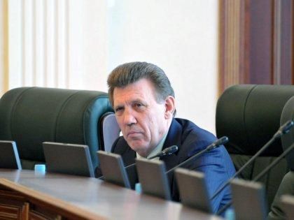Кивалов разбаррикадировал кабинет главы одного из парламентских комитетов (Фото)