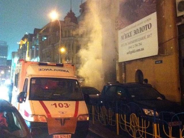 В Киеве горит Бессарабский рынок, — СМИ (Фото)