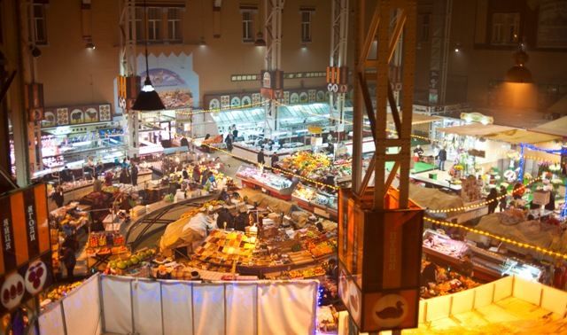 Как в Киеве тушили Бессарабский рынок (Фото)