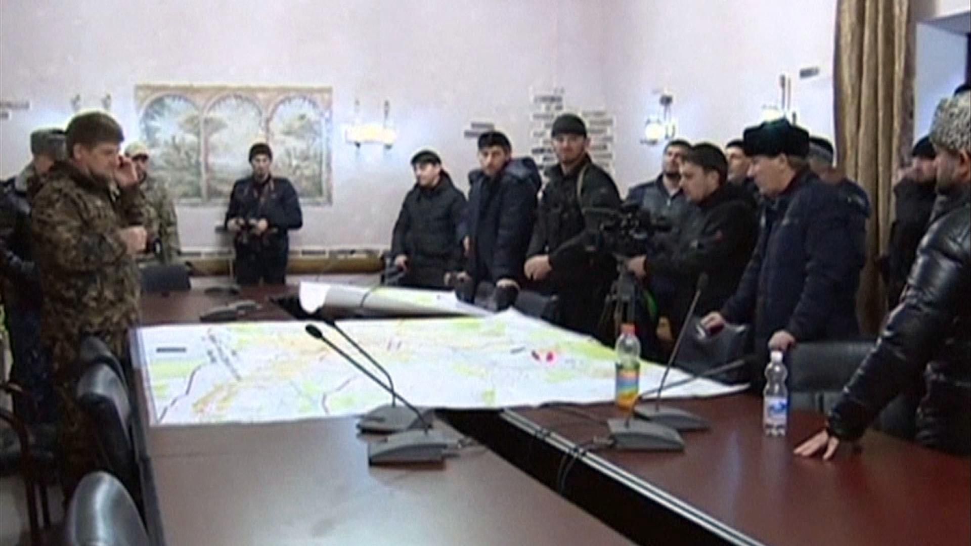 Кадыровцы напали на российских правозащитников Кадыровцы напали на российских правозащитников