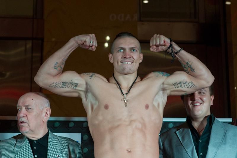 Усик переважив свого суперника Вентера Усик переважив свого суперника Вентера