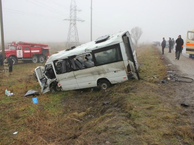 В ужасном ДТП под Запорожьем погибли 2 человека, пострадали 22, — уточненные данные ГАИ