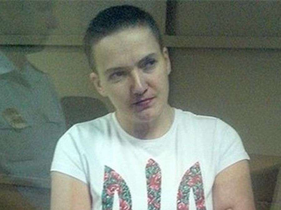 Савченко просить Червоний Хрест допомогти їй повернутися в Україну Савченко просить Червоний Хрест допомогти їй повернутися в Україну