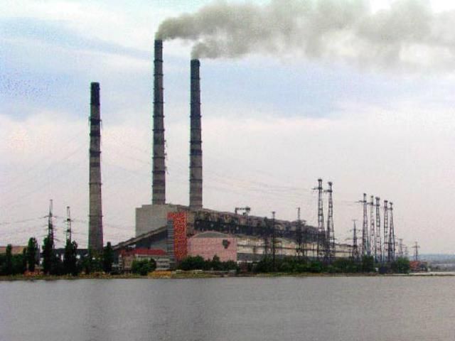 Нещасний випадок на Бурштинській ТЕС: працівника засипало вугіллям Нещасний випадок на Бурштинській ТЕС: працівника засипало вугіллям