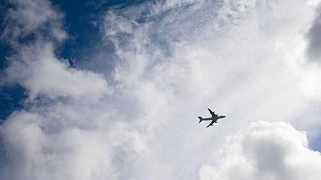 В небе над Швецией российский военный самолет чуть не столкнулся с пассажирским