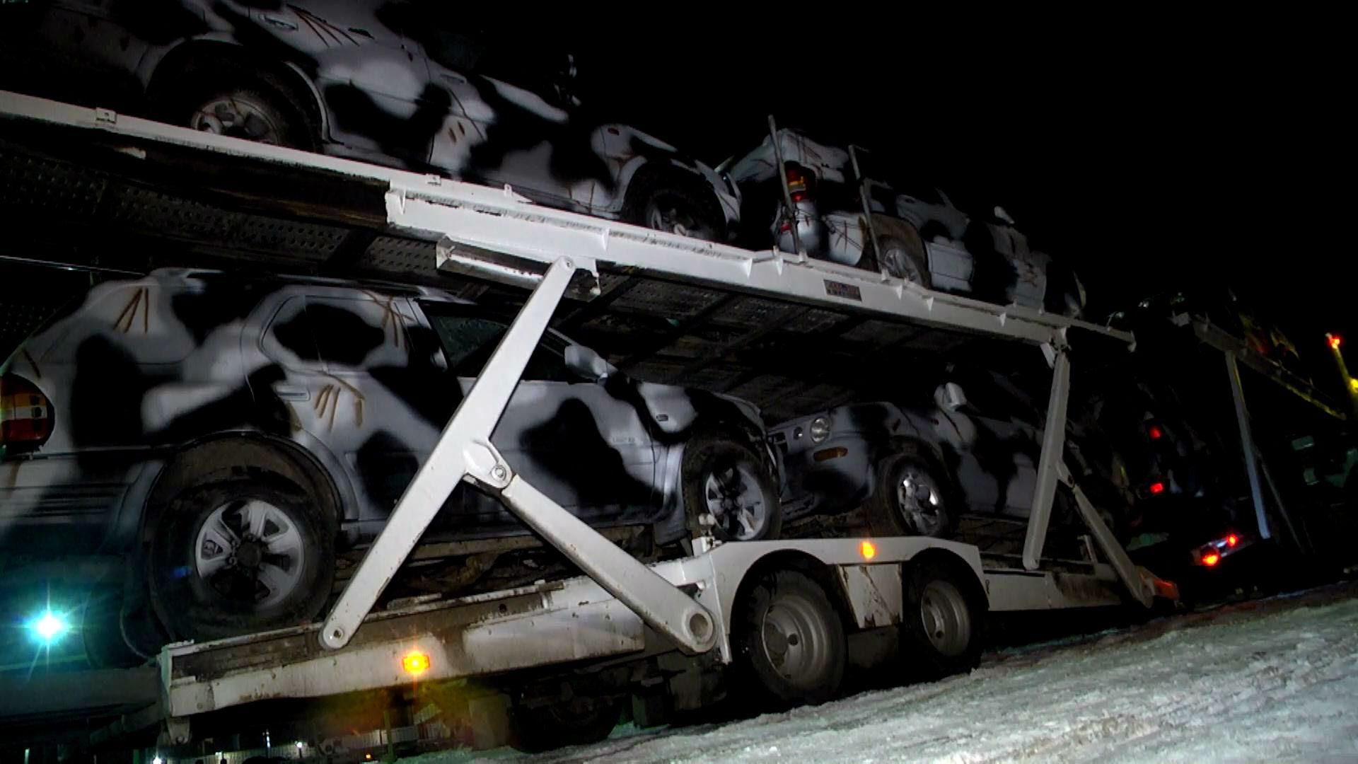 З Києва на Схід відправлять дев'ять позашляховиків