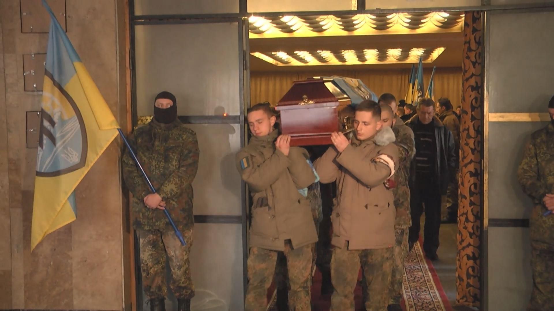 На Волыни и в Киеве попрощались с бойцами "Азова"