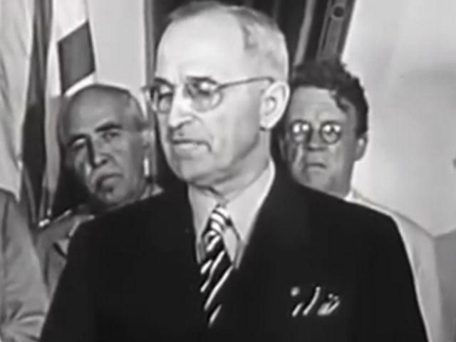 День в історії. 64 роки тому Гаррі Трумен втілив доктрину стримування комунізму День в історії. 64 роки тому Гаррі Трумен втілив доктрину стримування комунізму