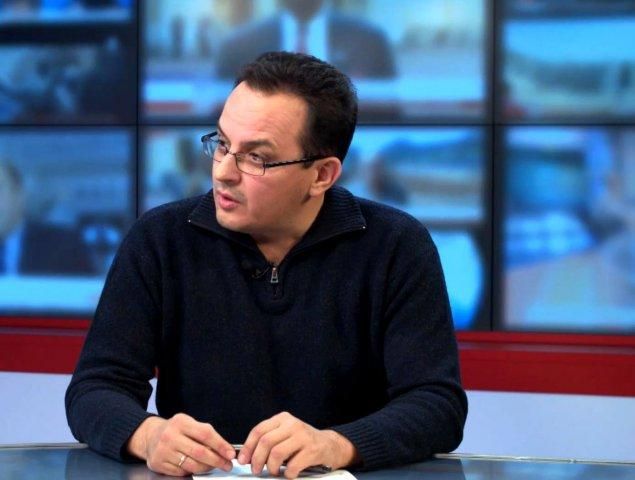 "Самопомич" выступила за продолжение сессии ВР, чтобы внести изменения в Конституцию "Самопомич" выступила за продолжение сессии ВР, чтобы внести изменения в Конституцию