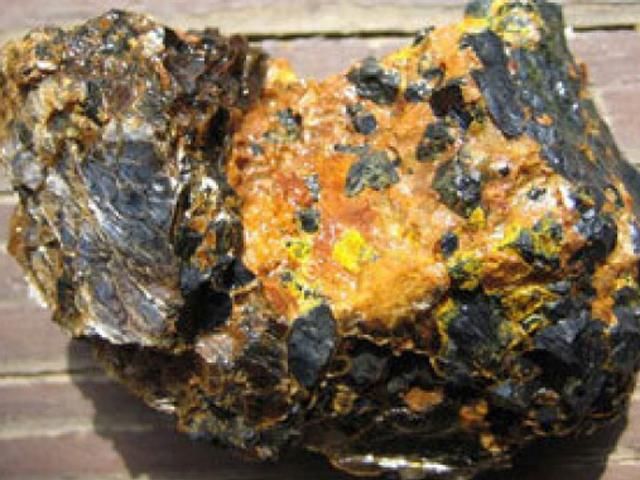 Французы рассматривают возможность добычи урановой руды в Украине Французы рассматривают возможность добычи урановой руды в Украине