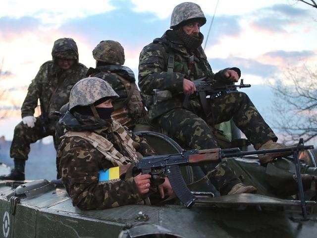 Сьогодні терористи 12 разів обстріляли позиції сил АТО, наші не відповідають Сьогодні терористи 12 разів обстріляли позиції сил АТО, наші не відповідають