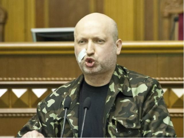 Росія може розпочати повномасштабну війну в будь-який час, — Турчинов Росія може розпочати повномасштабну війну в будь-який час, — Турчинов