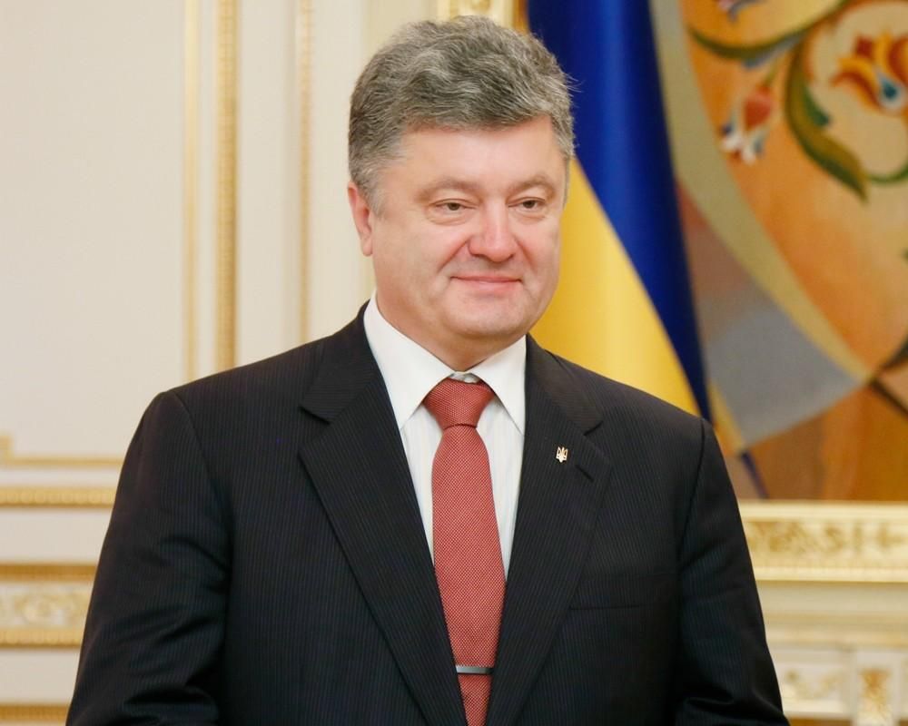 Порошенко каже, що українці перетерплять труднощі заради ЄС
