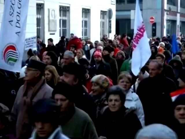 Тисячі угорців знову протестували проти політики чинного прем’єра 