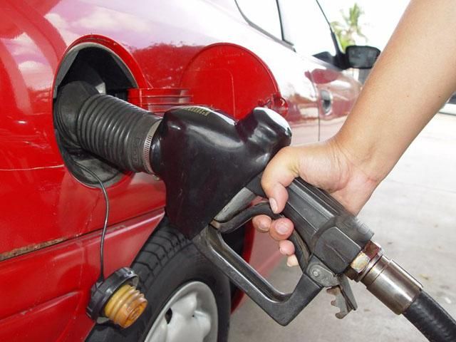 На деяких заправках "А-95" вже коштує — 17 гривень за літр На деяких заправках "А-95" вже коштує — 17 гривень за літр