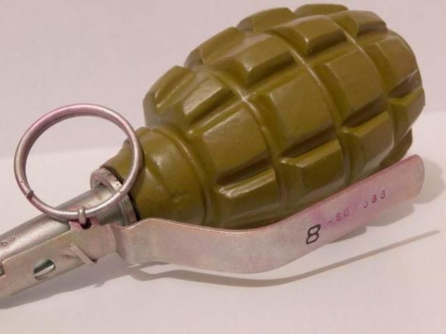 В Запорожье мужчина в кафе погиб от взрыва собственной гранаты В Запорожье мужчина в кафе погиб от взрыва собственной гранаты