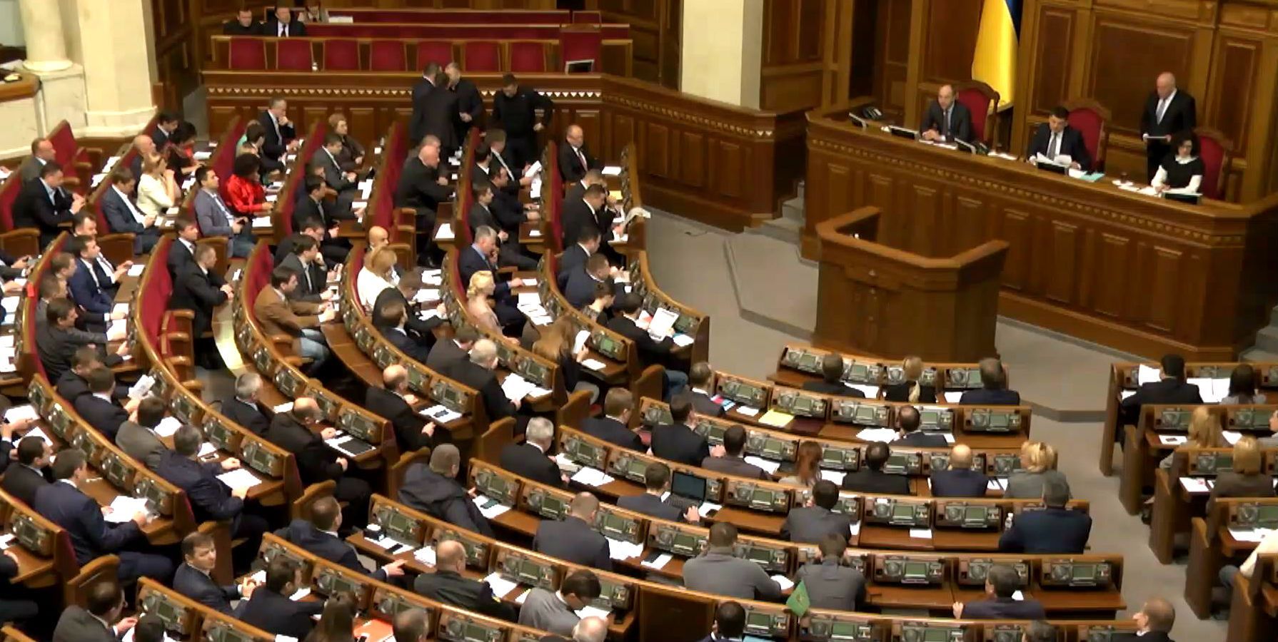 Депутати відмовилися від пакетного голосування за держбюджет Депутати відмовилися від пакетного голосування за держбюджет