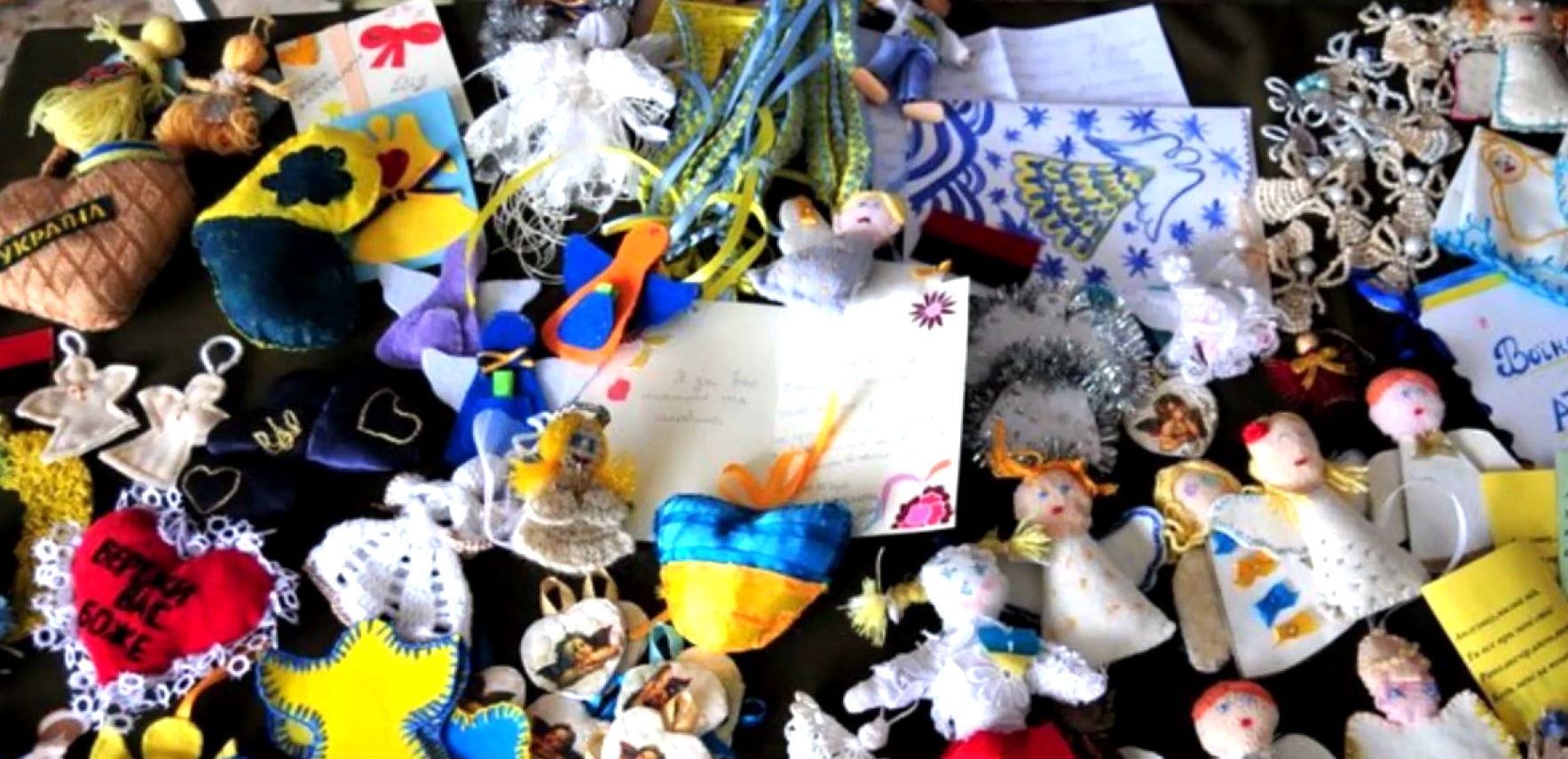 Найактуальніші фото 18 грудня: в'язні зробили "буржуйки" для бійців, у Донецьку запалили ялинку Найактуальніші фото 18 грудня: в'язні зробили "буржуйки" для бійців, у Донецьку запалили ялинку