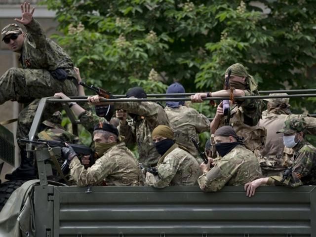 В Госдуме придумывают, как платить зарплату российским "добровольцам" на Донбассе В Госдуме придумывают, как платить зарплату российским "добровольцам" на Донбассе