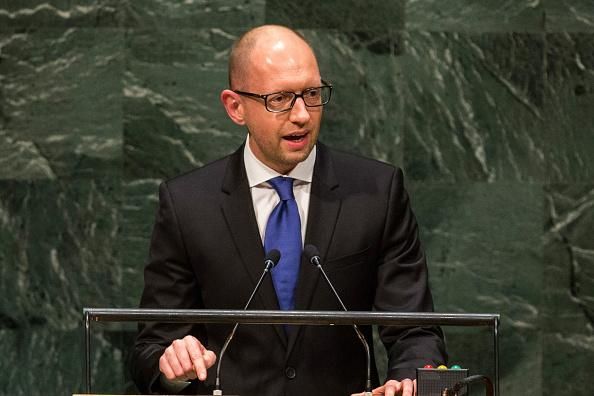 Яценюк вірить, що міліція більше не буде “кришувати та карати” Яценюк вірить, що міліція більше не буде “кришувати та карати”