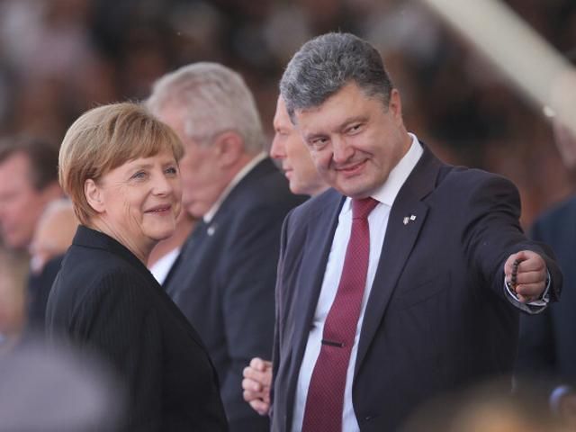 Порошенко поговорил с Меркель о "позитивных сдвигах", контактной группе и пообещал реформы