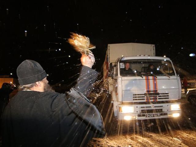 Десятий російський "гумконвой" — вже на кордоні з Україною Десятий російський "гумконвой" — вже на кордоні з Україною