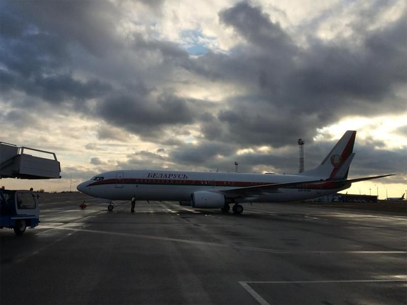 Лукашенко вже в Борисполі Лукашенко вже в Борисполі