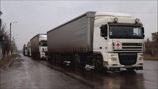 Красный Крест везет продукты в оккупированный Луганск