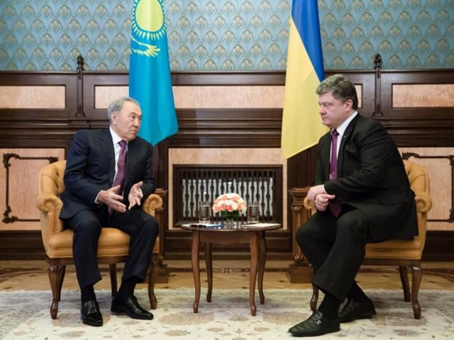 Назарбаев готов содействовать мирному процессу на Донбассе