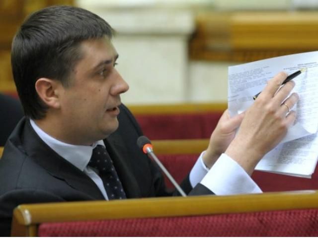 Кириленко уверяет, что Кабмин не будет повышать пенсионный возраст Кириленко уверяет, что Кабмин не будет повышать пенсионный возраст