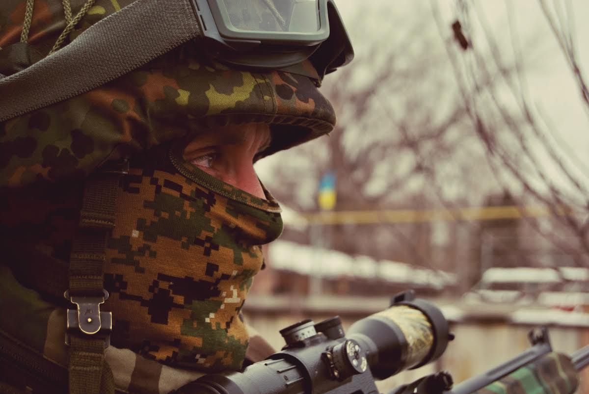 Террористы обстреляли метеобашню донецкого аэропорта Террористы обстреляли метеобашню донецкого аэропорта