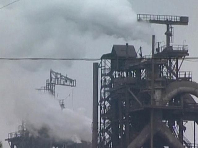 Вчинено напад на охоронців комбінату "Азовсталь", є жертви Вчинено напад на охоронців комбінату "Азовсталь", є жертви