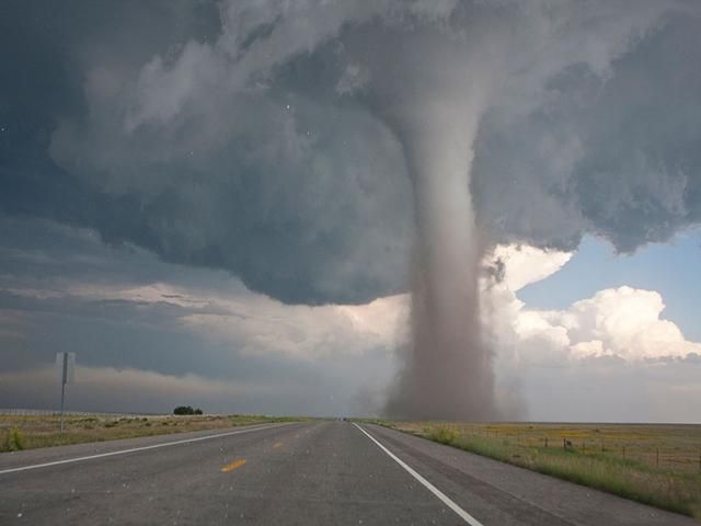 Торнадо унесло жизни четырех человек в США Торнадо унесло жизни четырех человек в США