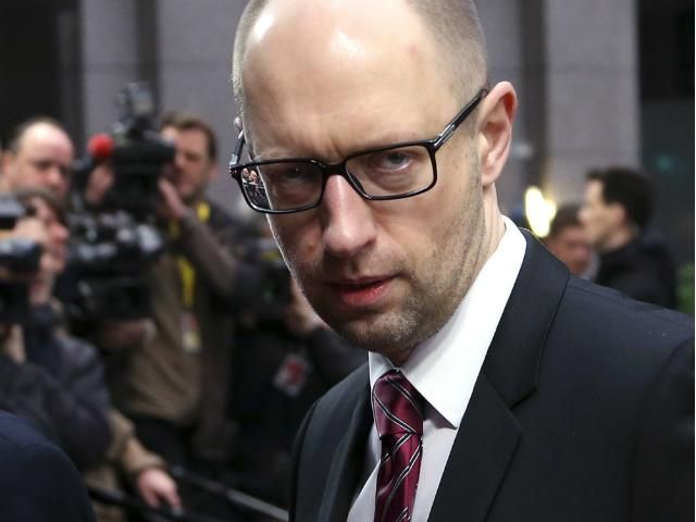 Яценюк назвав причини гуманітарної катастрофи на Донбасі Яценюк назвав причини гуманітарної катастрофи на Донбасі