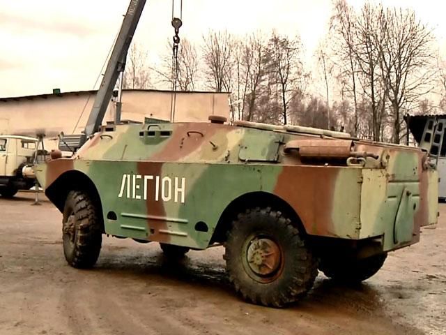 Львів'яни передали на фронт броньовик-розвідувальник Львів'яни передали на фронт броньовик-розвідувальник