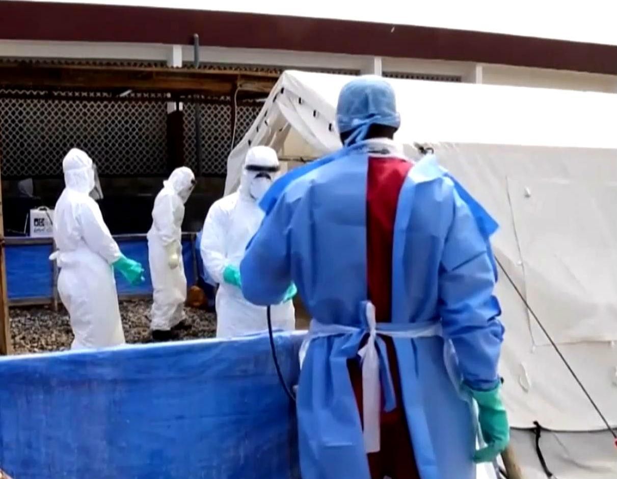Епідемію Еболи здолають не раніше, ніж за рік
