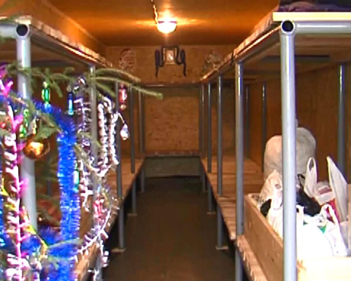 На Рівненщині залізничники виготовляють модульне житло для бійців на передовій