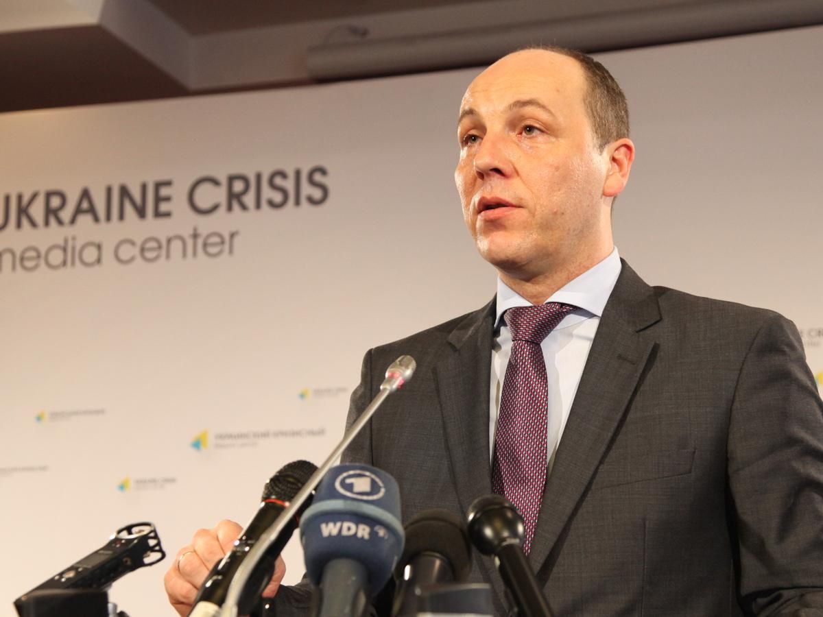 Парубій розповів деталі вчорашнього інциденту з гранатою Парубій розповів деталі вчорашнього інциденту з гранатою