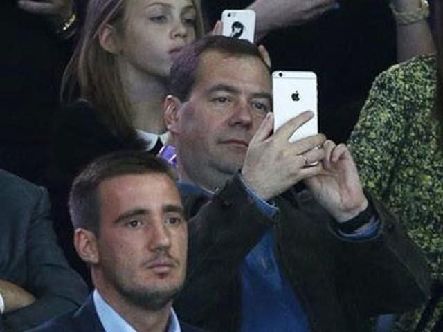 Медведєв до уряду РФ: набирайтеся сил, вона вам знадобиться Медведєв до уряду РФ: набирайтеся сил, вона вам знадобиться