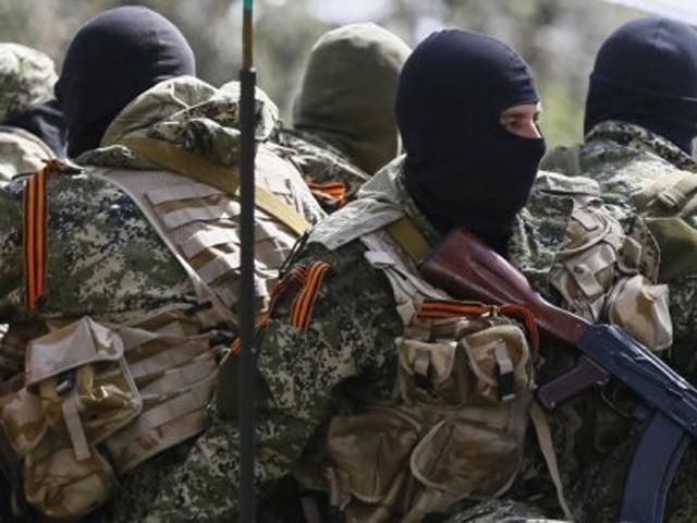 Бойовики не випускають мешканців Донбасу з окупованих територій, — прес-центр АТО