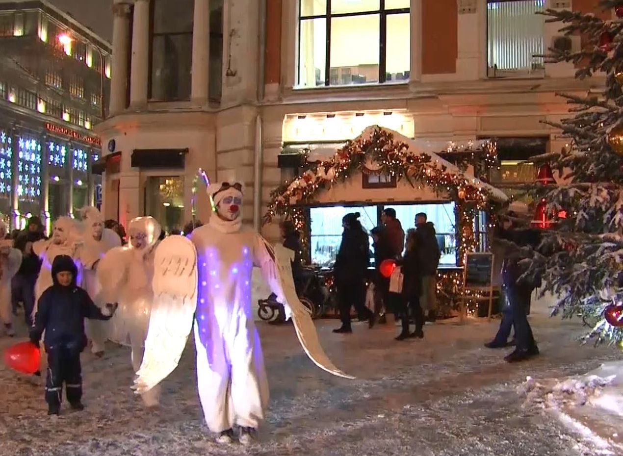 Москвичі готуються до Різдва Москвичі готуються до Різдва