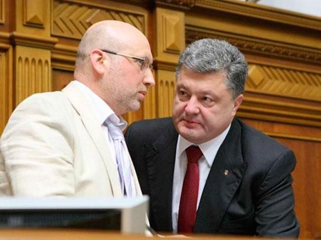 Турчинов не відкидає можливості введення воєнного стану Турчинов не відкидає можливості введення воєнного стану