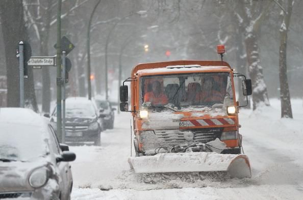 МНС попереджає: на Україну насуваються хуртовини та сильний вітер МНС попереджає: на Україну насуваються хуртовини та сильний вітер
