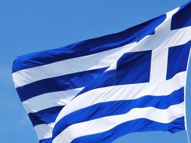 На борту палаючого грецького порому перебували дві українки, — МЗС На борту палаючого грецького порому перебували дві українки, — МЗС